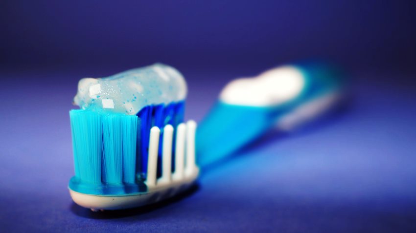 Czy pasty do zębów wybielające naprawdę działają?