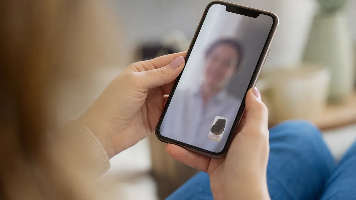 Policja z Zabrza ostrzega przed oszustwem z użyciem deepfake’u