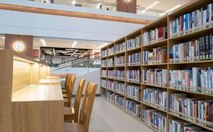 Biblioteka wychodzi poza mury - jak działa program Zaproś nas do siebie w przedszkolu