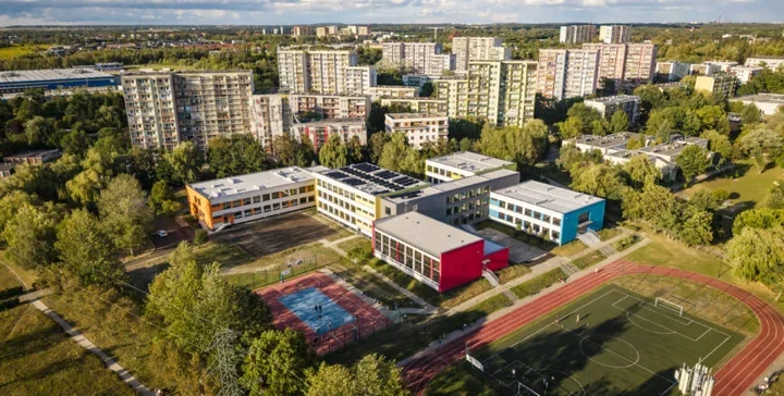Ponad 10 mln zł na szkołę w Zabrzu. Jest fotowoltaika i nowe zabezpieczenia