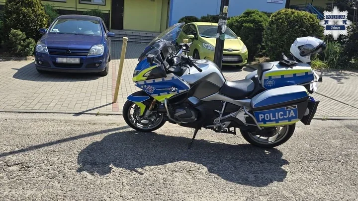 Jeden telefon przerwał jazdę Oplem. 66-latek stracił dwa uprawnienia