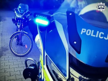 Blisko 3 promile na motorowerze. Świadek przerwał niebezpieczną jazdę