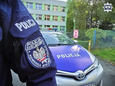 Patrole przy szkołach w Zabrzu. Policja sprawdza każdy niepokojący sygnał