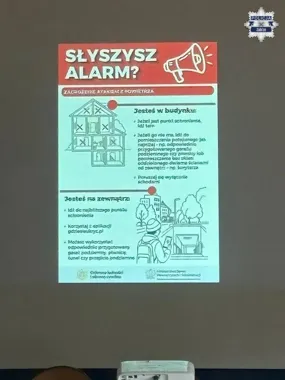 Szkolenie w Zabrzu: policjanci uczyli reagowania podczas ewakuacji
