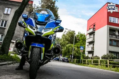 Motocyklowy patrol w Zabrzu zatrzymał dwóch pijanych kierujących w kilka minut
